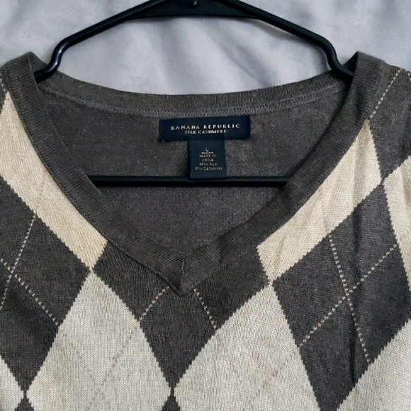 Silk Cashmere Soft Sweater - Picture 2 of 2